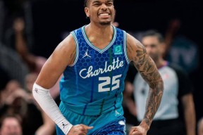 爱游戏电竞 -巴黎公布欧超杯vs热刺大名单